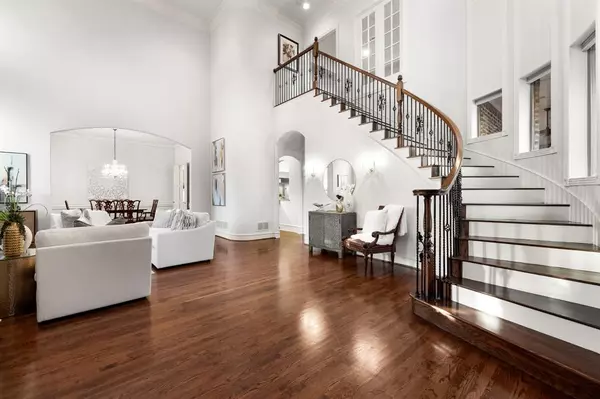 Plano, TX 75024,6609 Riverhill Drive