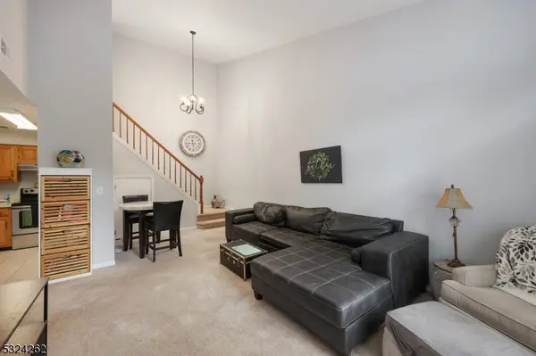 Bedminster Twp., NJ 07921,28 Spruce Court