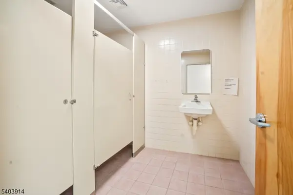 234 Main St, Lincoln Park Boro, NJ 07035