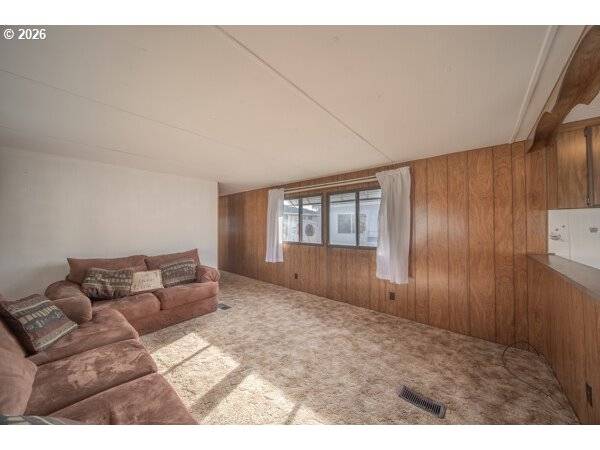 1413 HAWTHORNE AVE #32, Reedsport, OR 97467