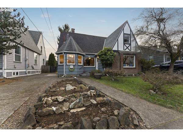 7126 N IVANHOE ST, Portland, OR 97203