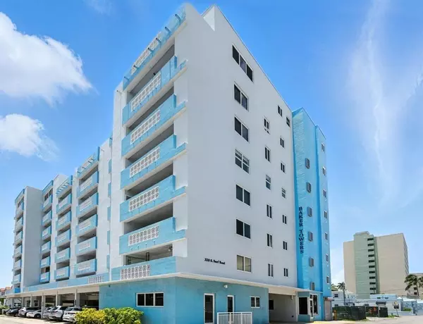 Hollywood, FL 33019,320 S Surf Rd #201