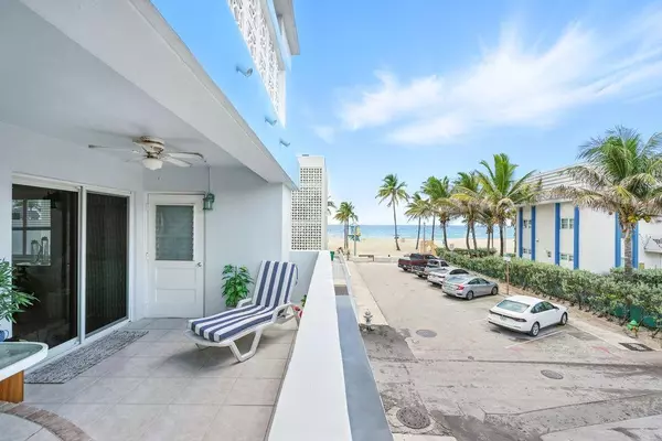 Hollywood, FL 33019,320 S Surf Rd #201