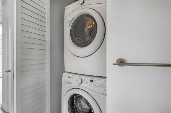 Miami, FL 33131,151 SE 1st St #608