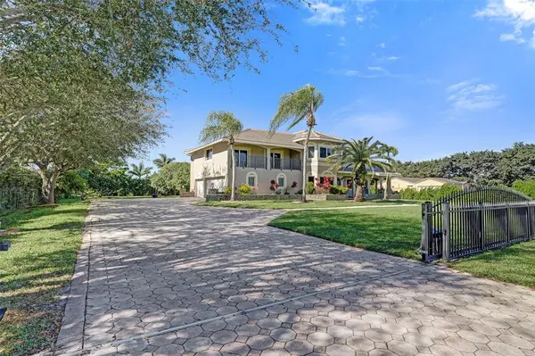 Davie, FL 33330,3061 SW 117th Ave