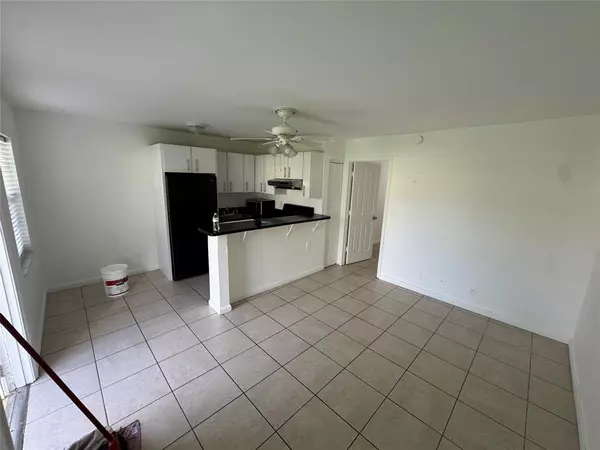 Oakland Park, FL 33334,5156 NE 6th Ave #206