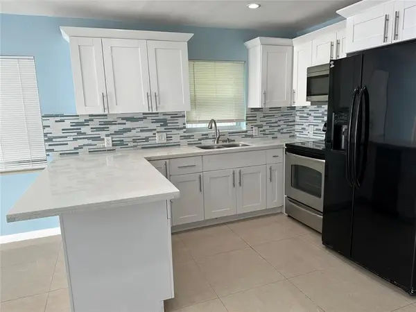 Hollywood, FL 33020,2819 Plunkett St