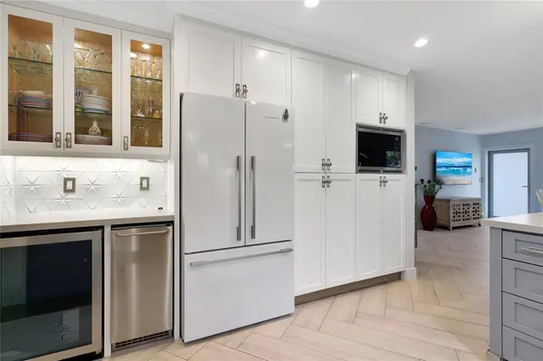 Fort Lauderdale, FL 33301,390 NE 10th Ave