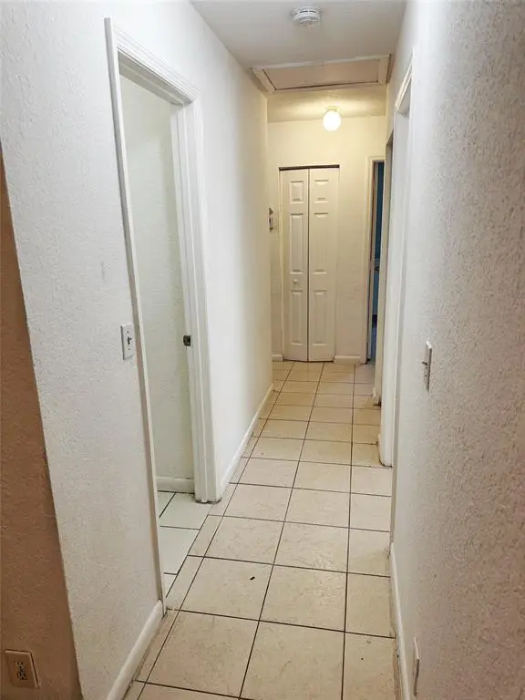 Fort Lauderdale, FL 33311,834 NW 3rd Ave #1-2