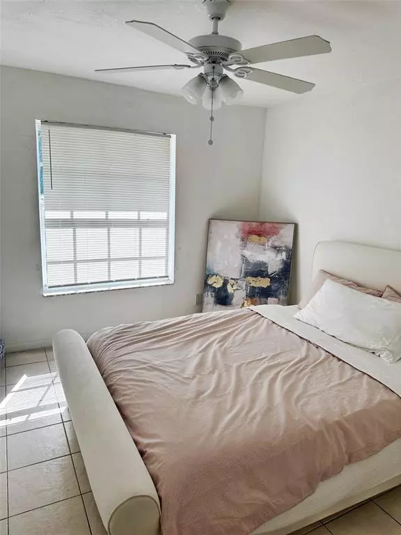 Fort Lauderdale, FL 33311,834 NW 3rd Ave #1-2