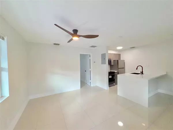 Fort Lauderdale, FL 33304,924 NE 17th Ter #10