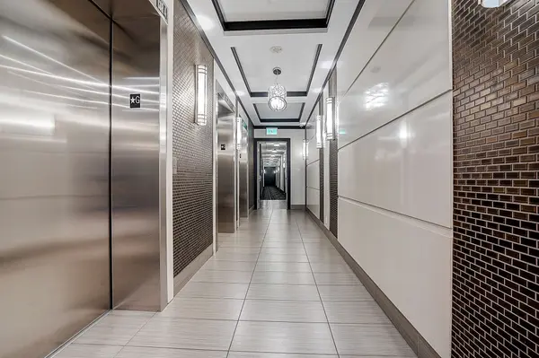 1070 Sheppard AVE W #716, Toronto W05, ON M3J 0G8