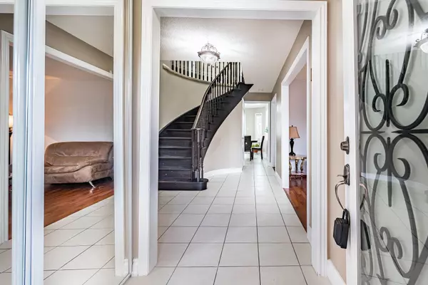 Brampton, ON L6Z 2V6,9 Ballycastle CRES