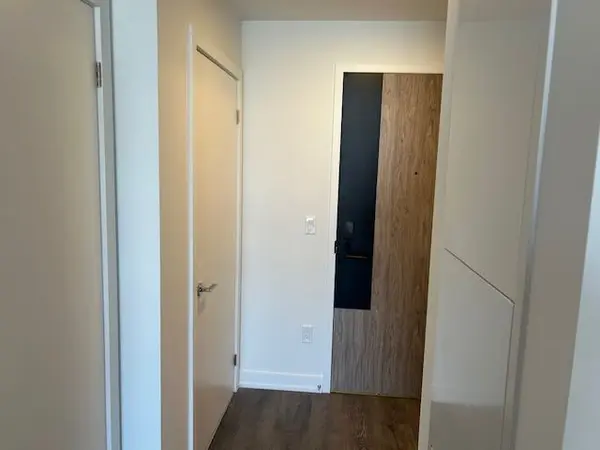 Toronto W08, ON M8Z 6C7,1007 The Queensway N/A #1025