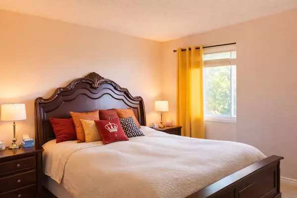 Mississauga, ON L5N 1V3,2634 Canberra RD