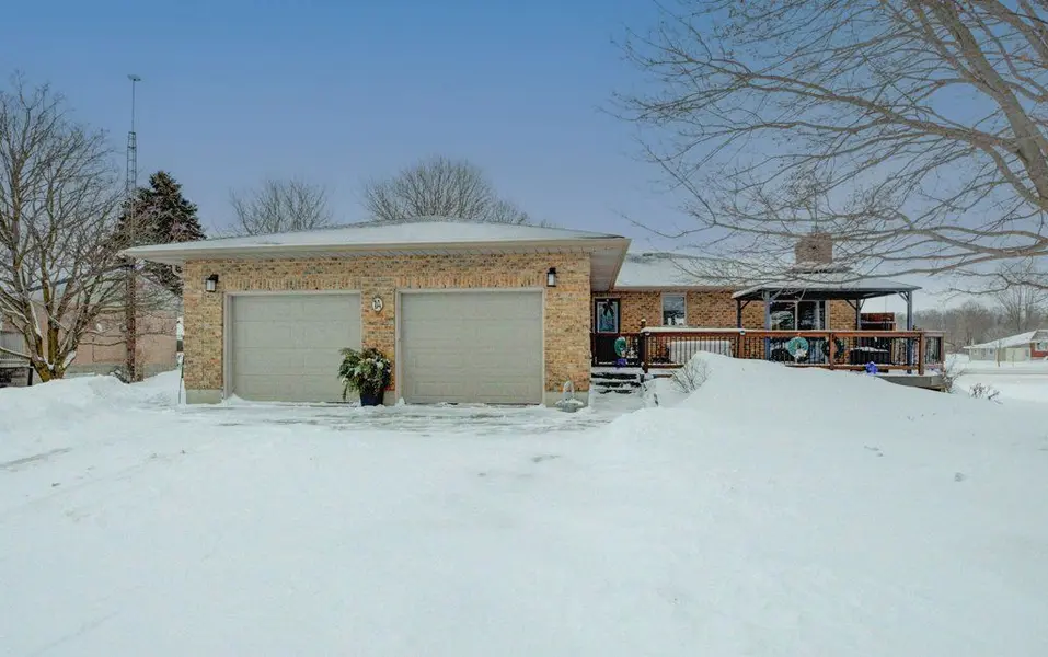 1A Crawford ST, North Huron, ON N0G 2W0