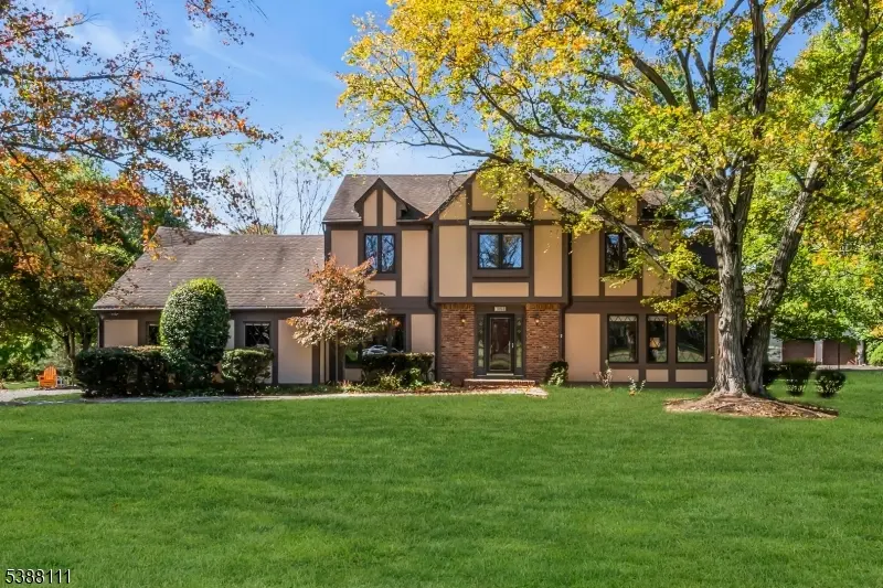 1053 Hillcrest Dr, Branchburg Twp., NJ 08853