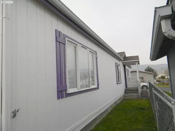 The Dalles, OR 97058,950 POMONA ST #183