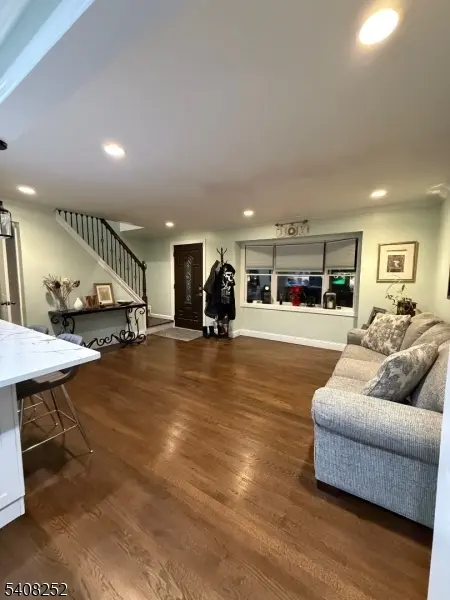 Rutherford Boro, NJ 07070,71 Wingra Ave