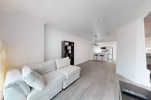 Toronto C09, ON M4W 3S5,8 Park RD #2515