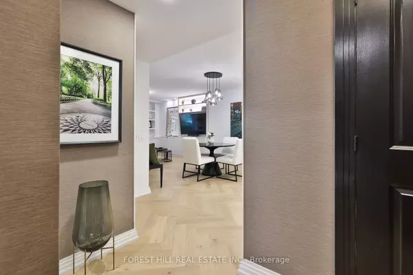 Toronto C02, ON M4V 2L1,1 Benvenuto PL #129