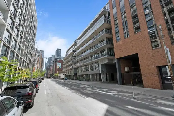 Toronto C01, ON M5V 1S1,399 Adelaide ST W #605