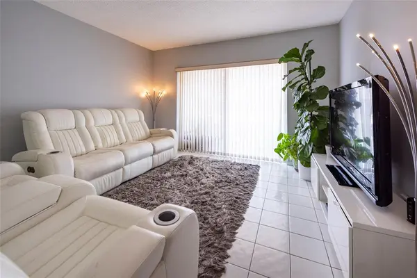 Hollywood, FL 33021,3850 Washington St #710