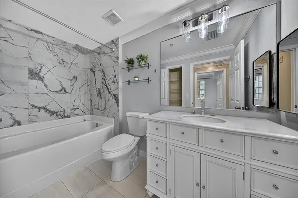 Fort Lauderdale, FL 33301,533 NE 3rd Ave #221