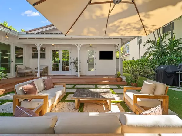 Fort Lauderdale, FL 33316,815 SE 11th Ave