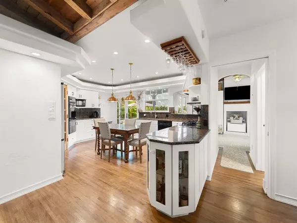 Fort Lauderdale, FL 33316,815 SE 11th Ave