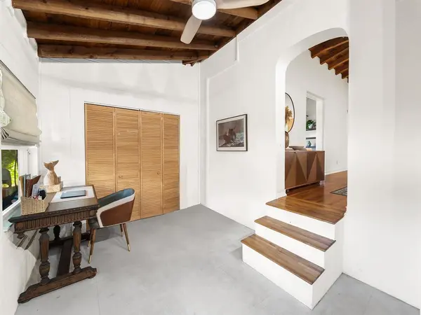 Fort Lauderdale, FL 33316,815 SE 11th Ave