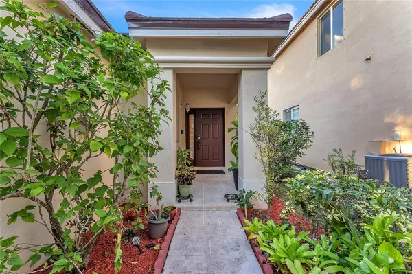 Weston, FL 33327,1059 Golden Cane Dr