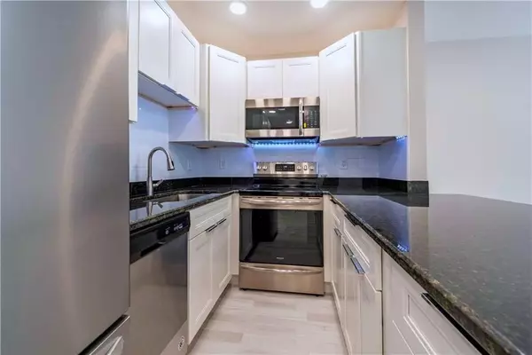 Fort Lauderdale, FL 33304,628 NE 8th Ave #1