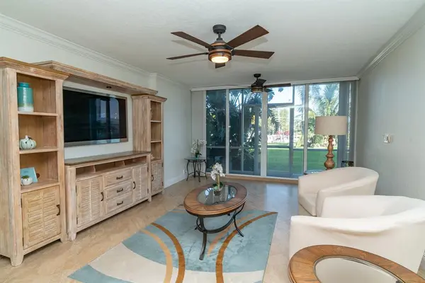 Pompano Beach, FL 33062,2731 NE 14th Street Cswy #118