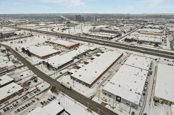 Toronto W05, ON M3N 1X1,110-114 Norfinch DR