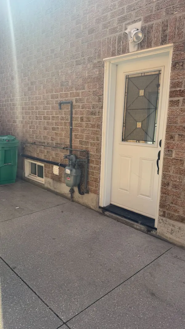 Brampton, ON L6R 2A9,3 Streamside LN #Bsmt