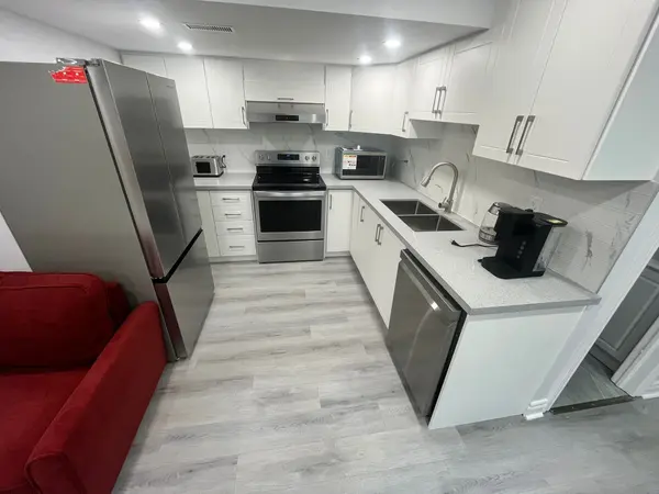 3432 Fountain Park AVE #Bsmnt, Mississauga, ON L5M 7E3