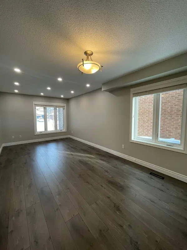 Burlington, ON L7L 6E3,618 Fothergill BLVD