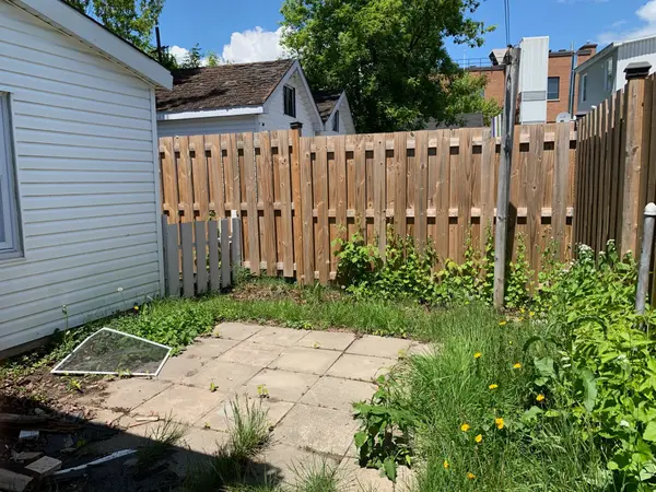 Hawkesbury, ON K6A 1G6,223-225 Higginson ST