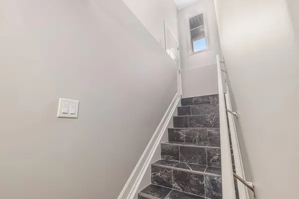 Russell, ON K0A 1W0,1218 MONTBLANC CRES #A