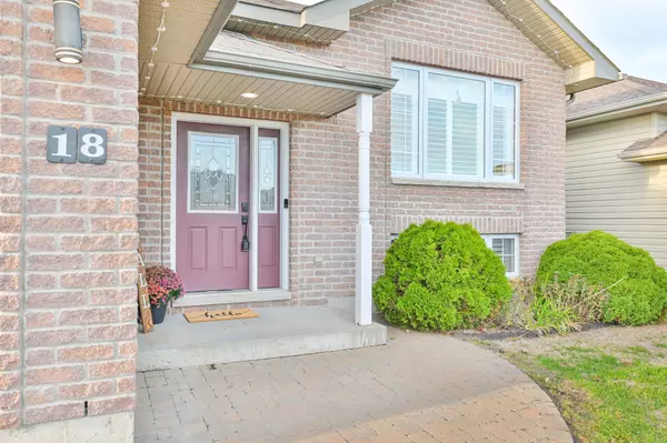 Brighton, ON K0K 1H0,18 Fox Den DR