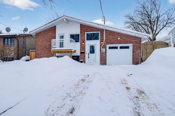 1302 Montreal ST, Kingston, ON K7K 3L6