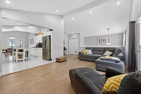 Kingston, ON K7K 3L6,1302 Montreal ST