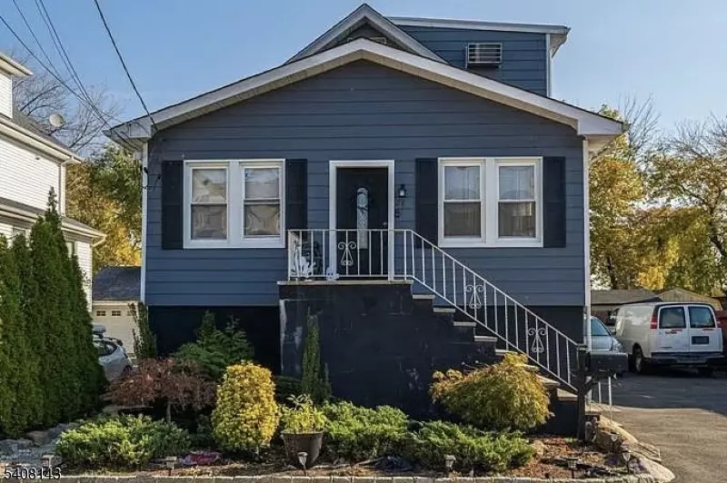 Little Ferry Boro, NJ 07643,28 Sabina St