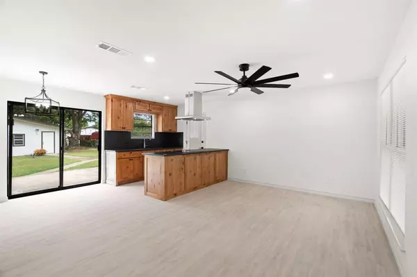 Red Oak, TX 75154,103 N Summit Street