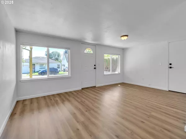 Mc Minnville, OR 97128,801 NE 13TH ST