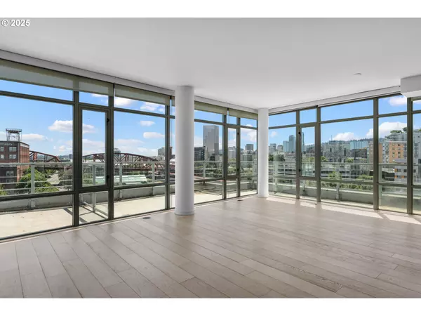 Portland, OR 97209,1260 NW NAITO PKWY #808