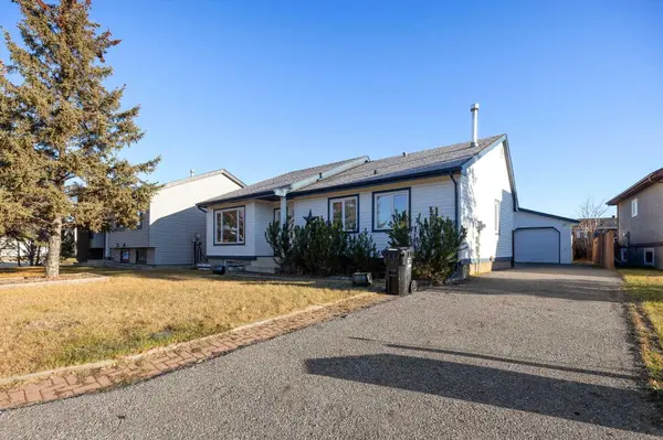 Fort Mcmurray, AB T9K 1N9,105 Farrell CV