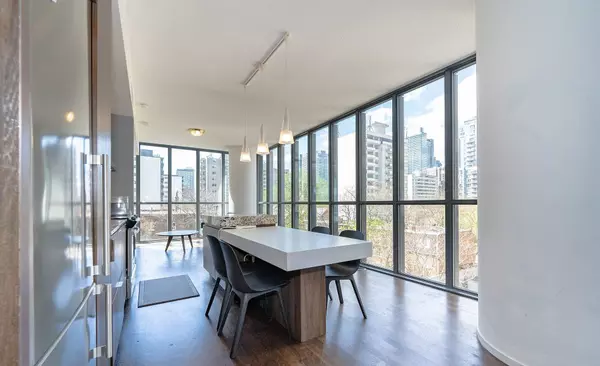 Toronto C08, ON M4Y 1V2,101 Charles ST #504