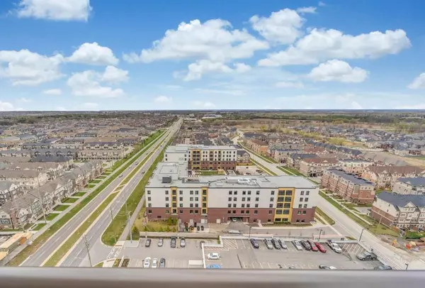 Oshawa, ON L1L 0R5,2550 Simcoe ST N #1917